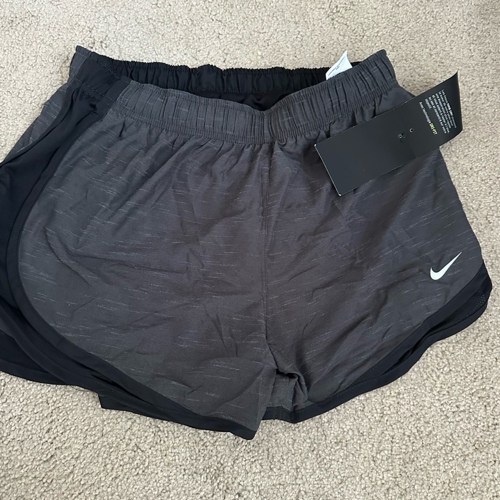 Nike Gray Athletic Shorts Lightweight Breathable Design